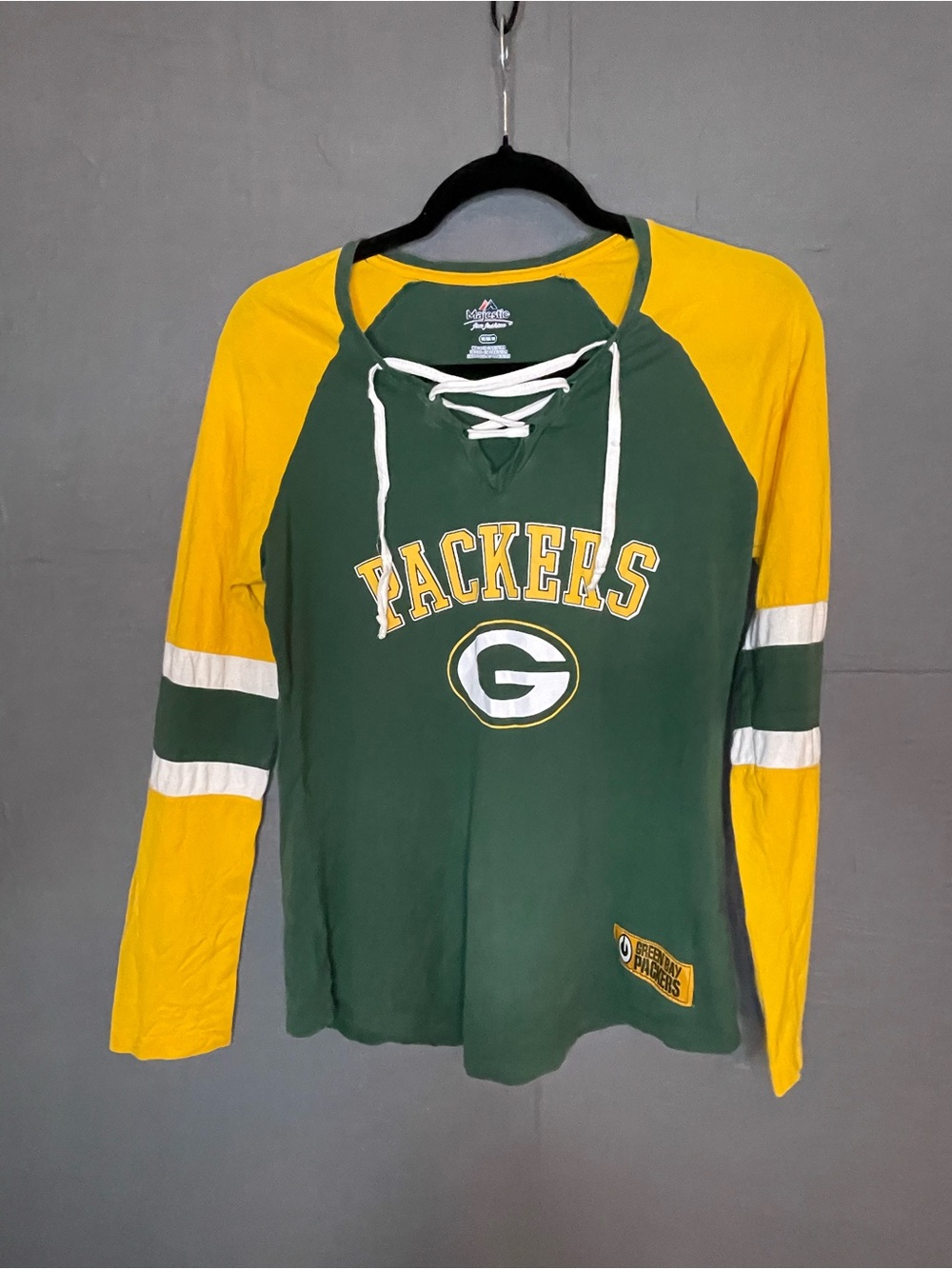 Green Bay Packers Majestic Women's Lace Up Long Sleeve Shirt Raglan Green M